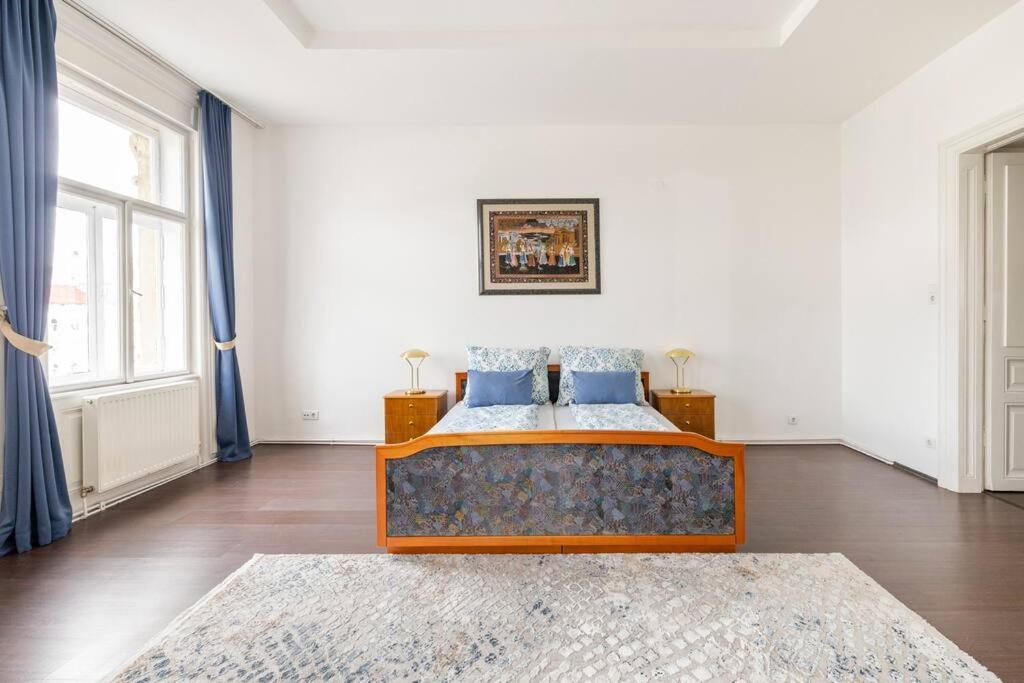 Charming Spacious Apartment Wien Eksteriør billede
