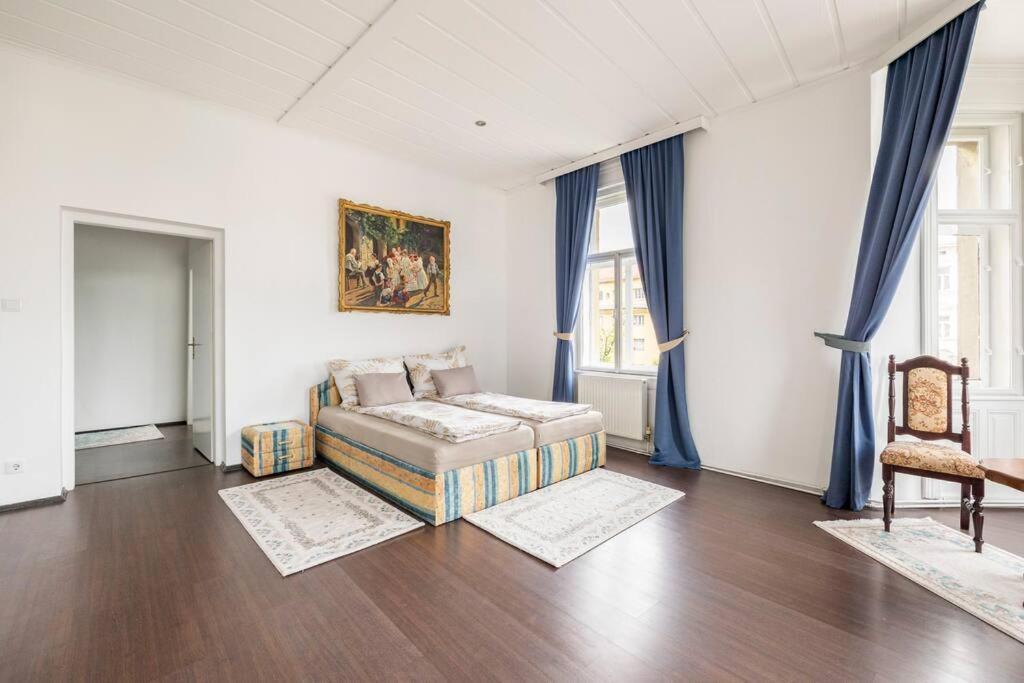Charming Spacious Apartment Wien Eksteriør billede