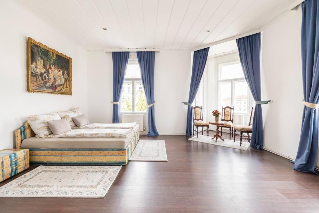 Charming Spacious Apartment Wien Eksteriør billede